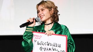 ファイルーズあい、ホラー愛全開！A24新作イメージ衣装で魅了『マキシーン』のセリフに「勇気づけられる」